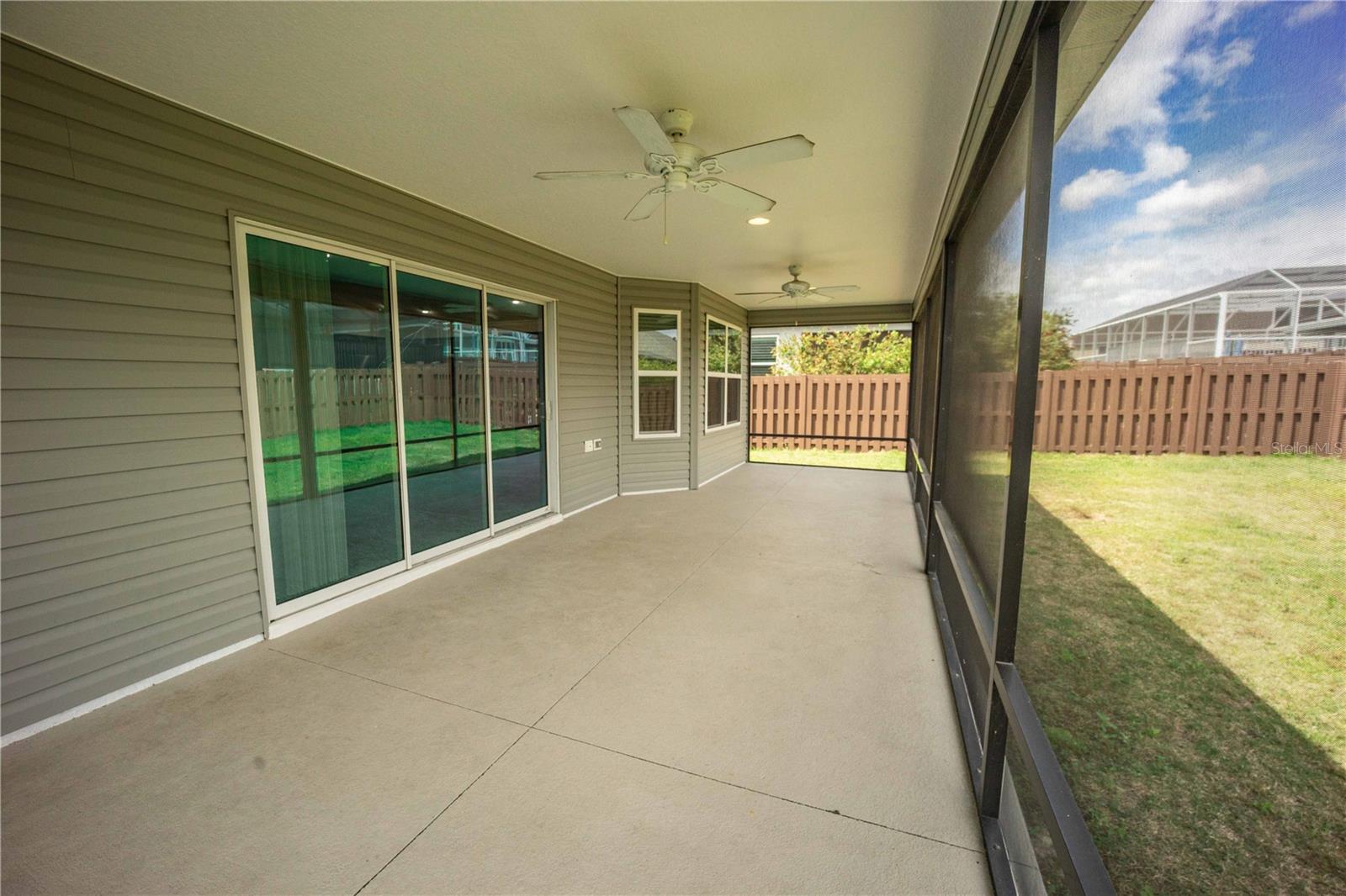 3277 SENNETT CIR, OXFORD, FL, 34484