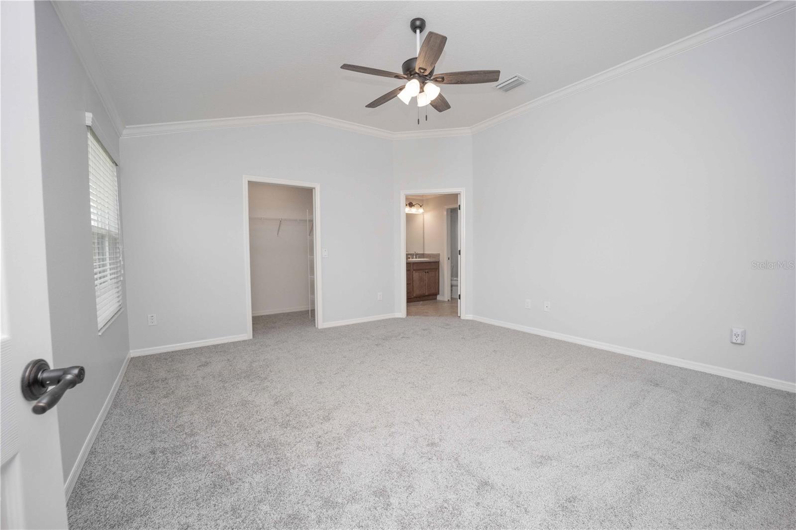 3277 SENNETT CIR, OXFORD, FL, 34484