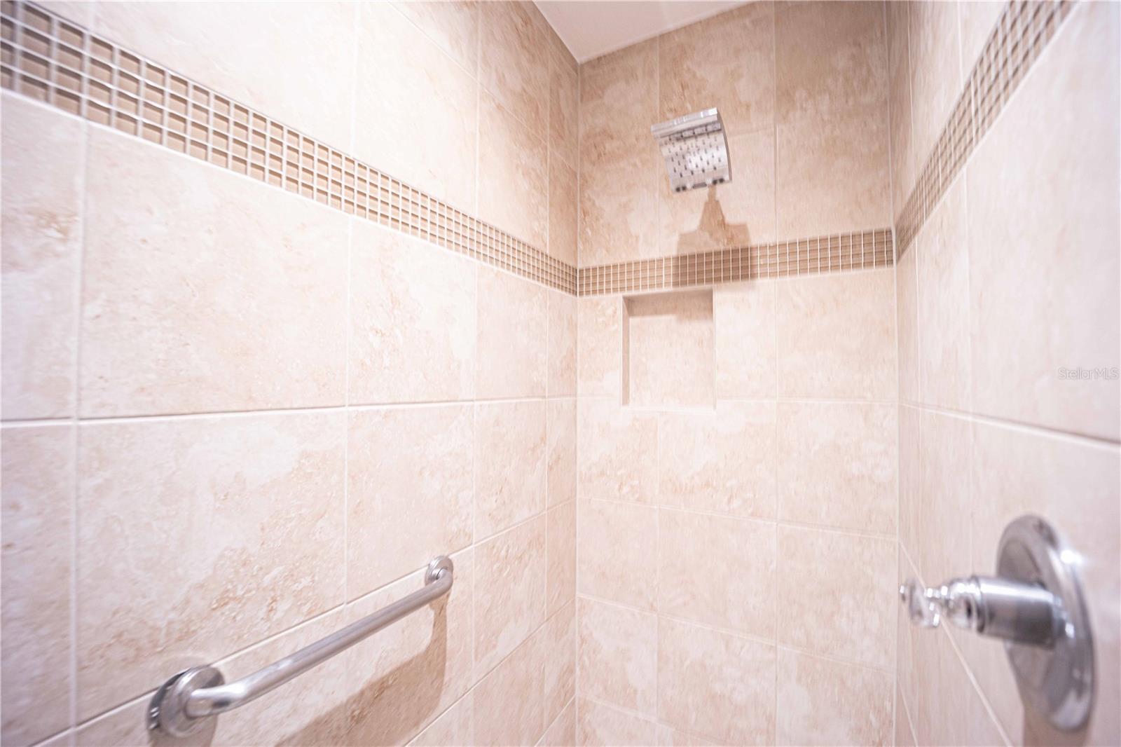 3277 SENNETT CIR, OXFORD, FL, 34484