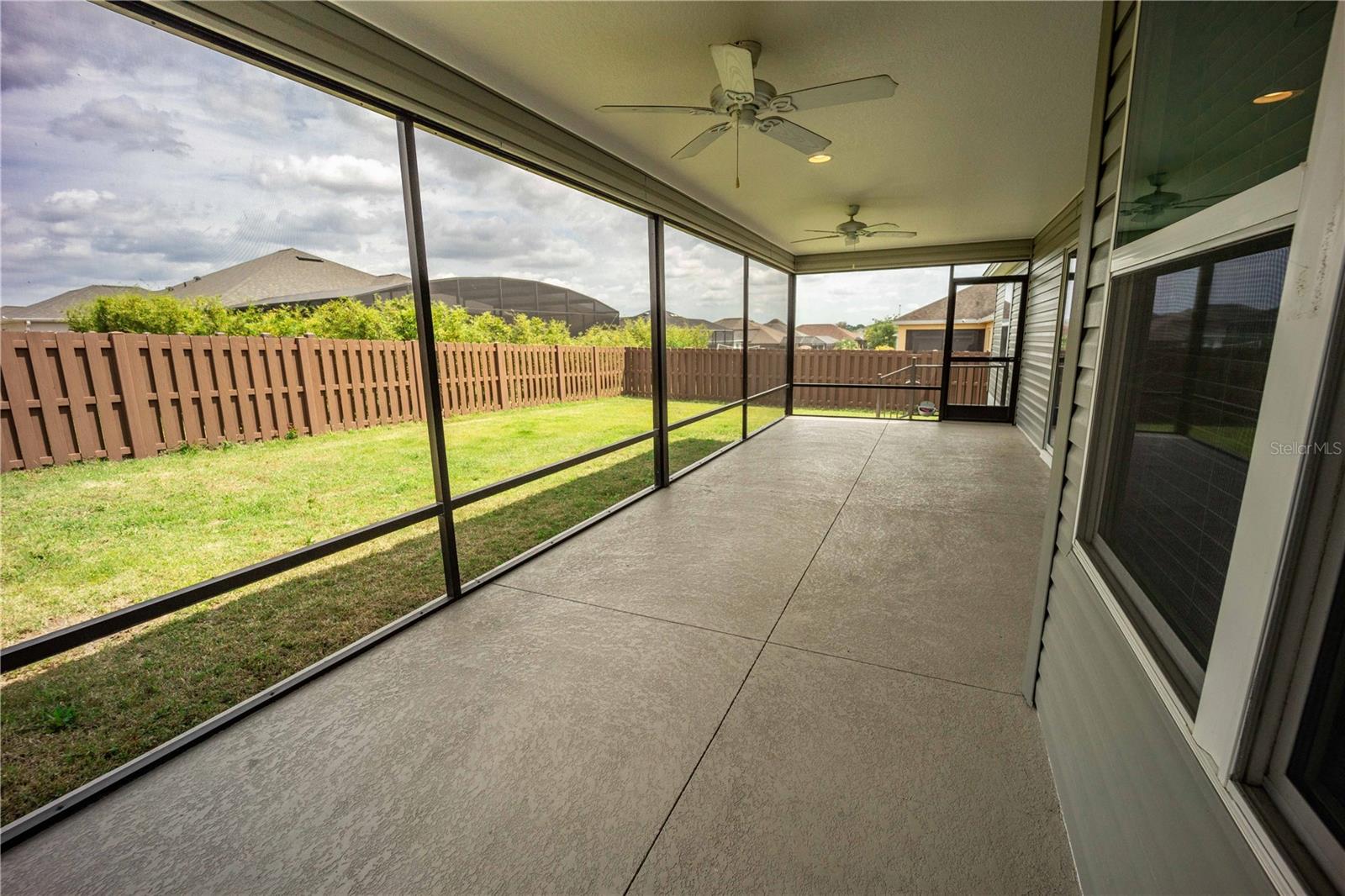 3277 SENNETT CIR, OXFORD, FL, 34484