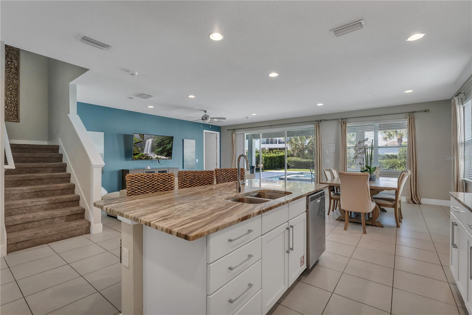 300 FALLS DR, KISSIMMEE, FL, 34747