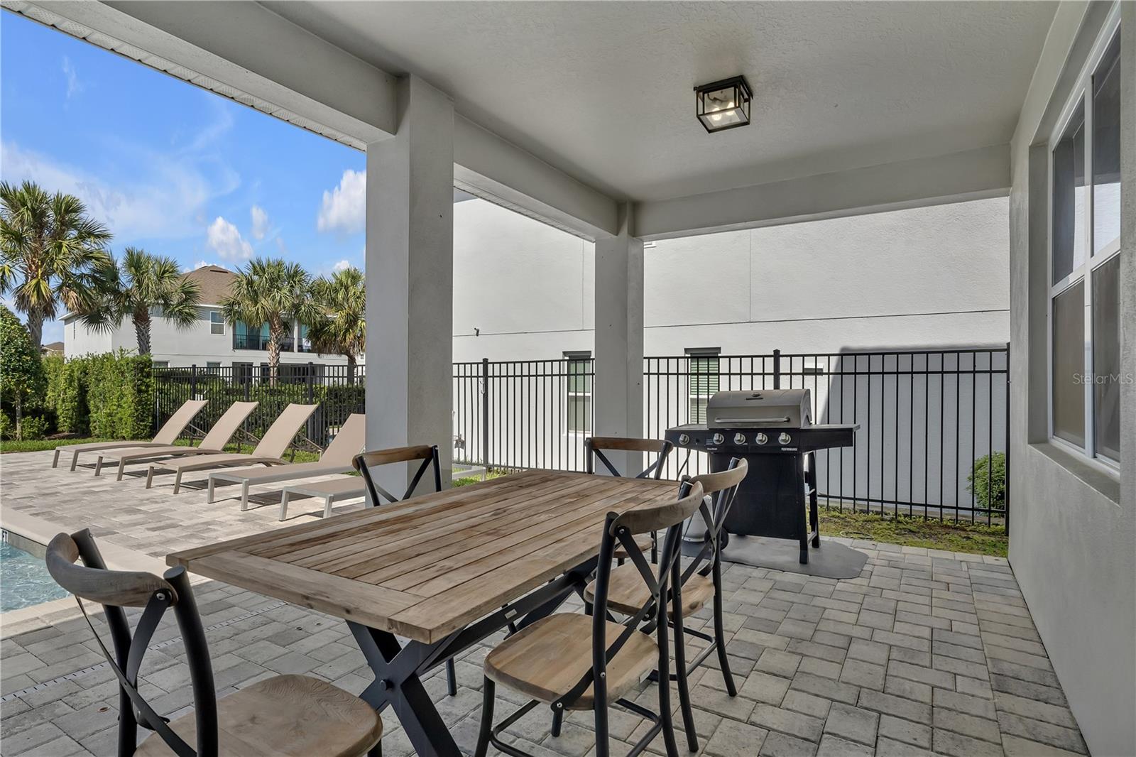 300 FALLS DR, KISSIMMEE, FL, 34747