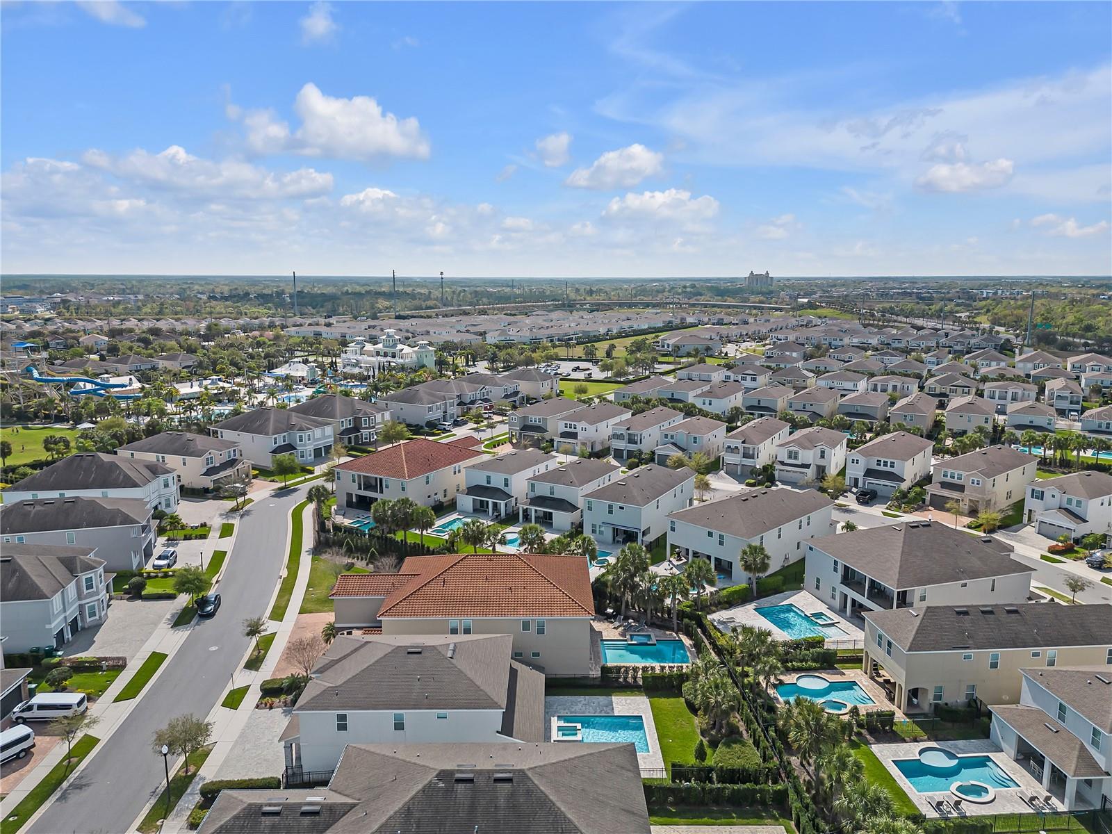 300 FALLS DR, KISSIMMEE, FL, 34747