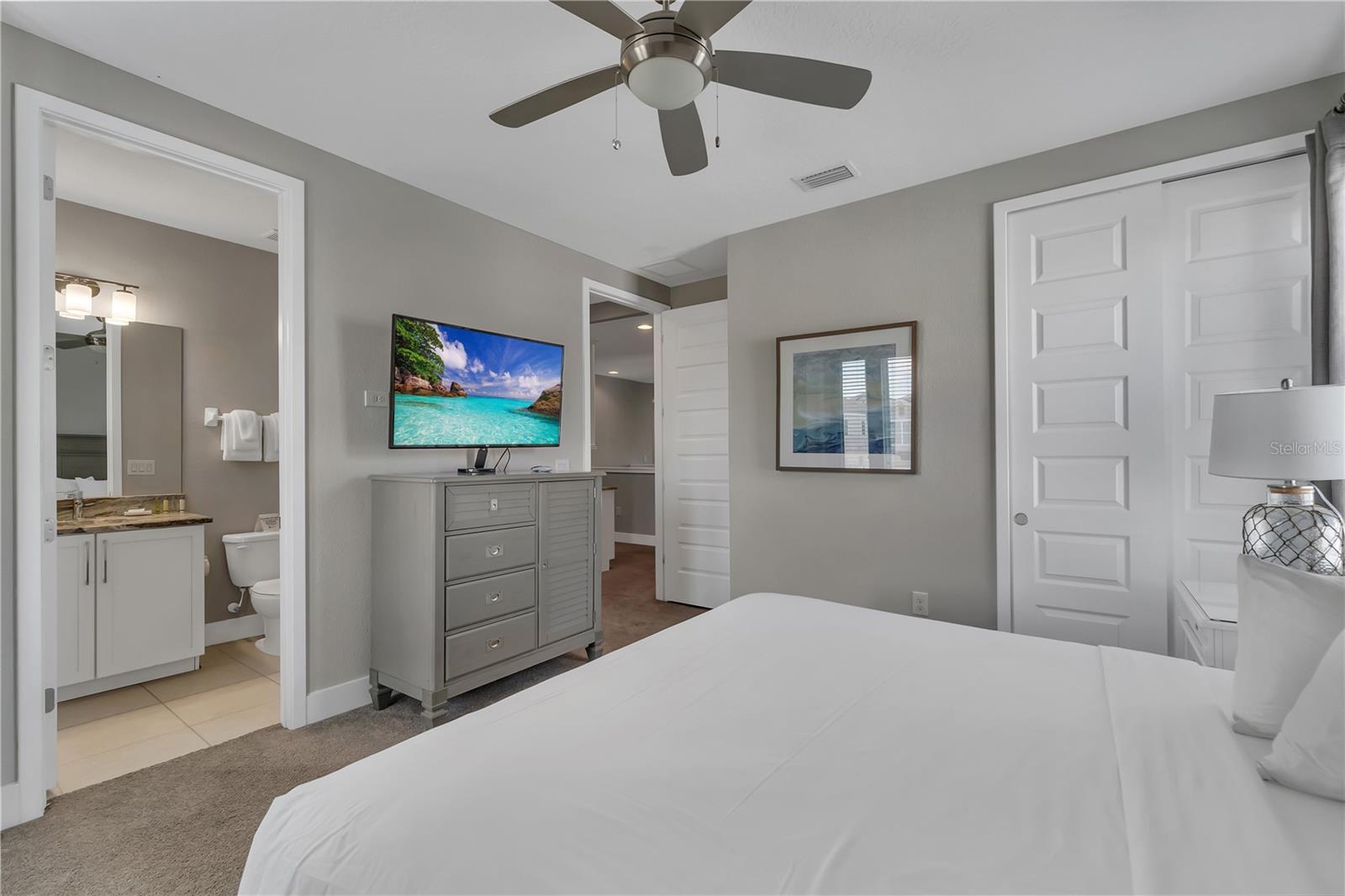 300 FALLS DR, KISSIMMEE, FL, 34747