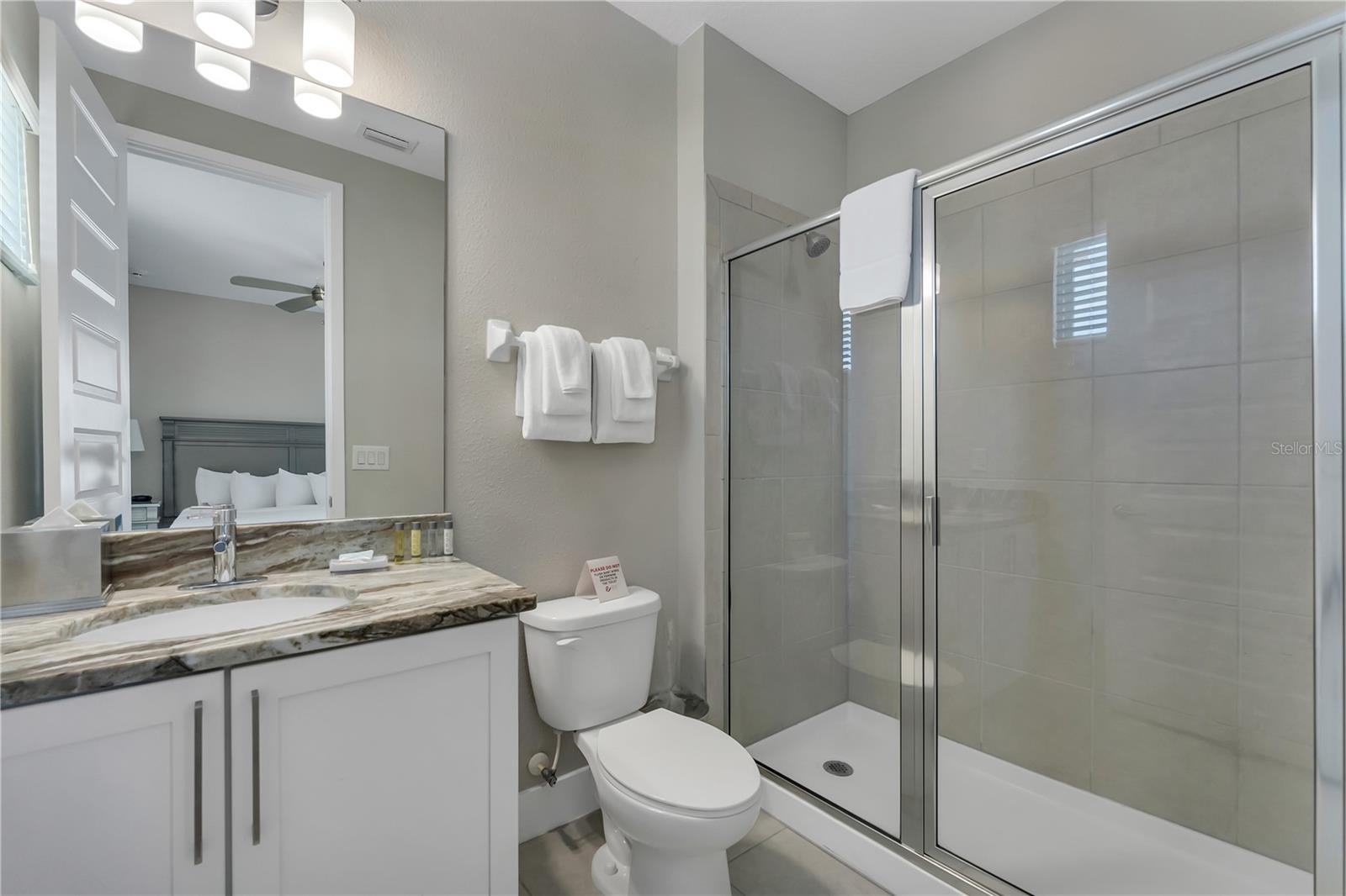 300 FALLS DR, KISSIMMEE, FL, 34747
