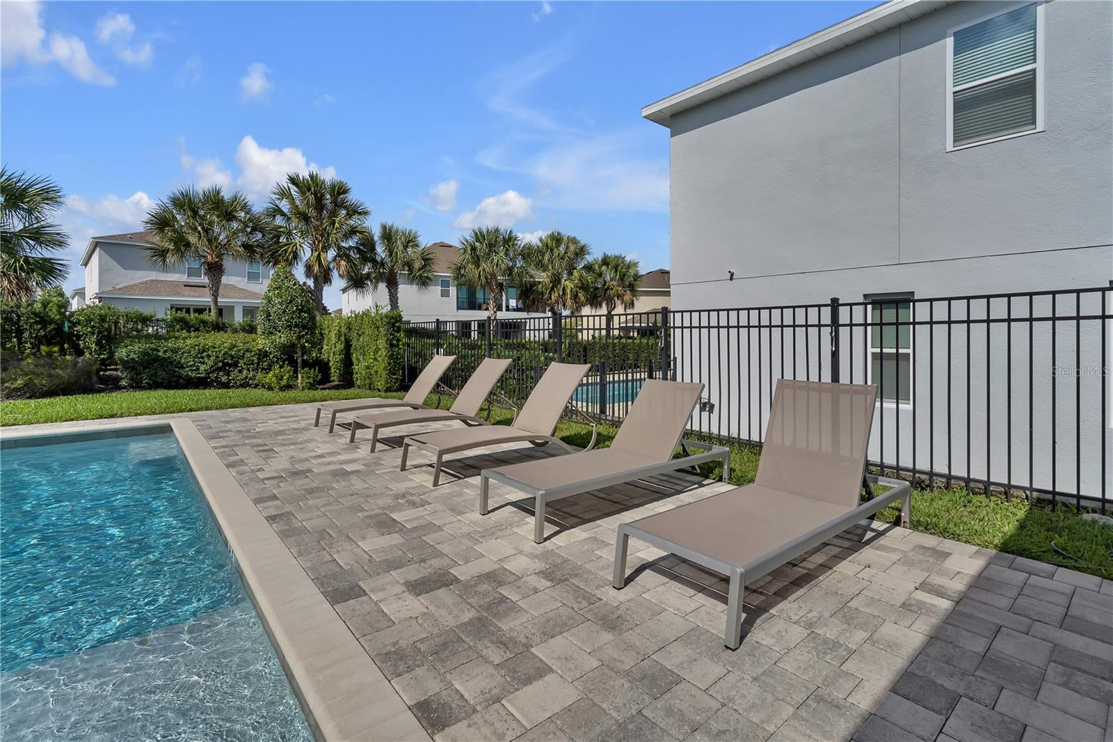 300 FALLS DR, KISSIMMEE, FL, 34747