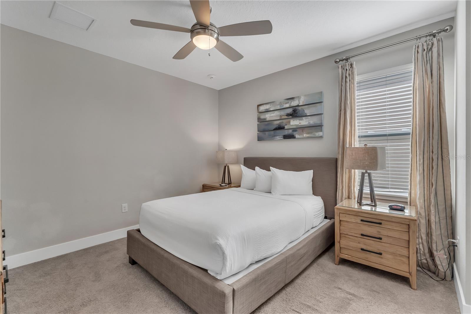 300 FALLS DR, KISSIMMEE, FL, 34747