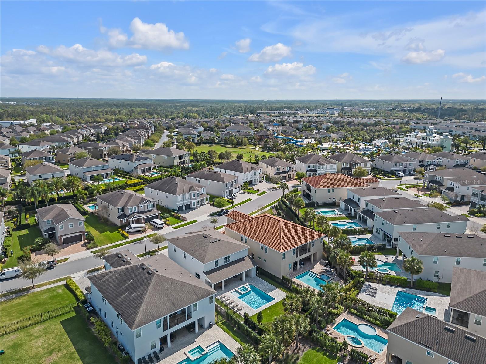 300 FALLS DR, KISSIMMEE, FL, 34747