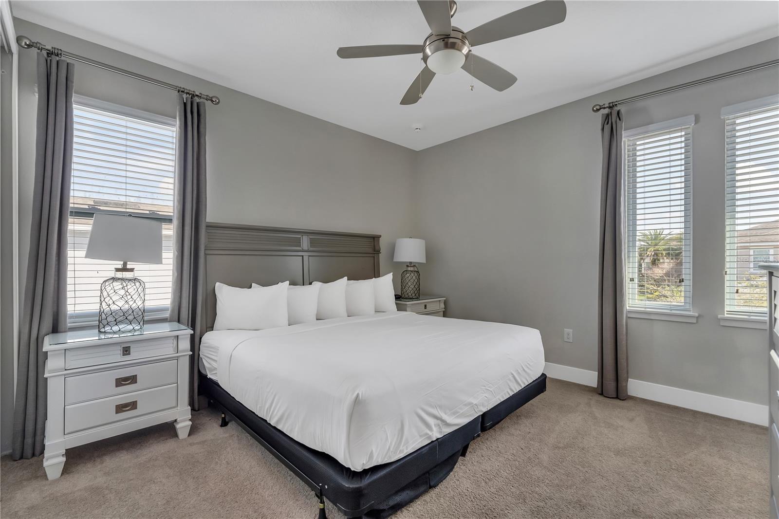 300 FALLS DR, KISSIMMEE, FL, 34747