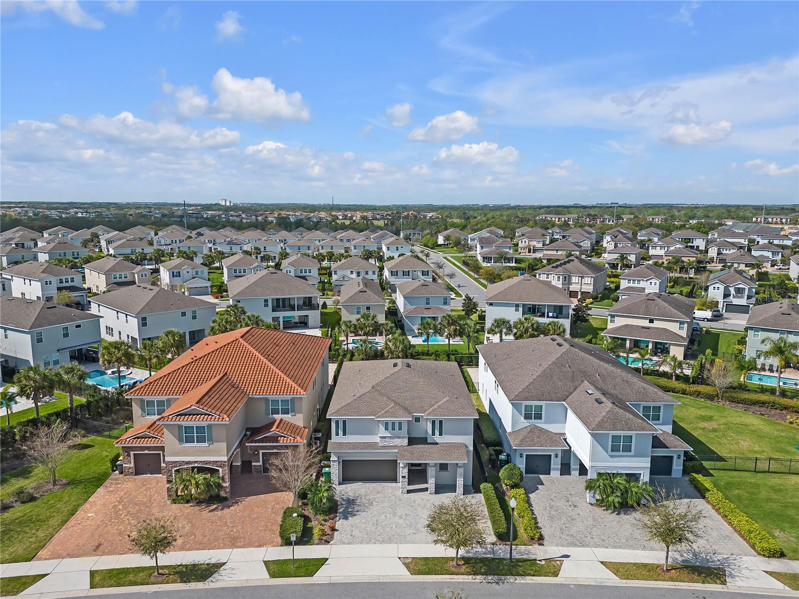 300 FALLS DR, KISSIMMEE, FL, 34747