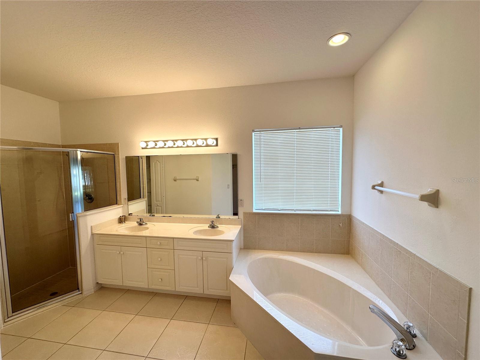 11 SEA TRL, PALM COAST, FL, 32164