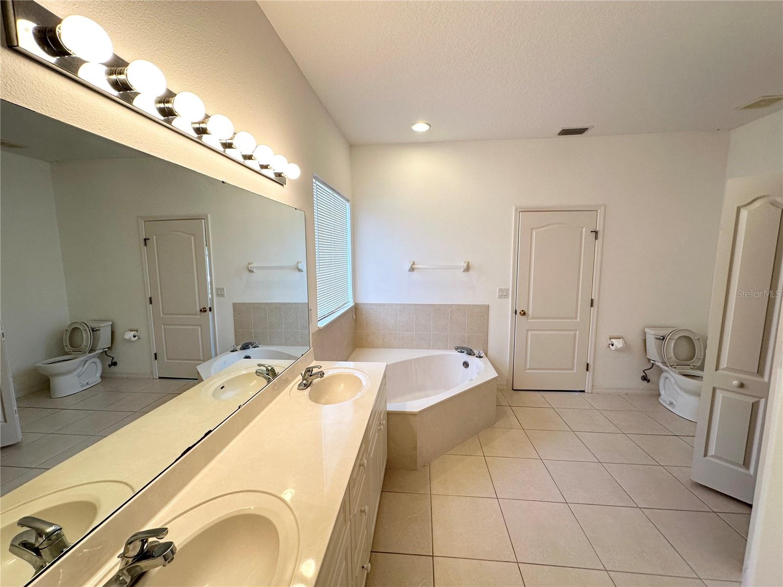 11 SEA TRL, PALM COAST, FL, 32164