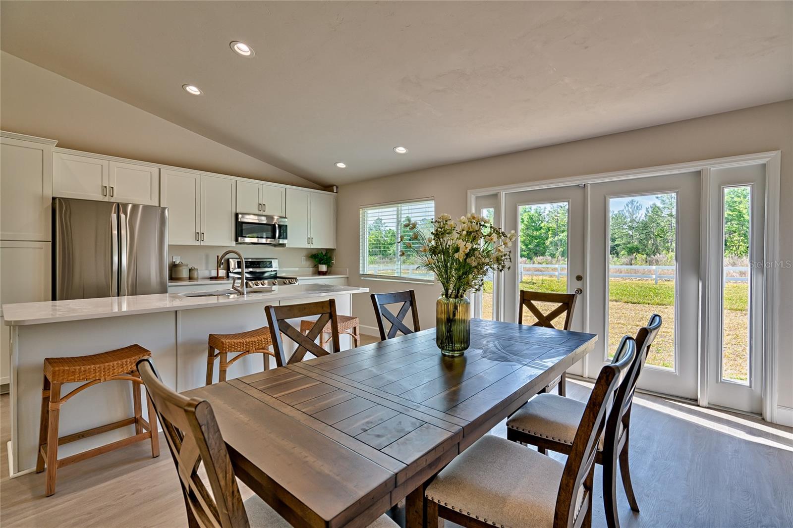 242 PORTLAND ST, HAWTHORNE, FL, 32640