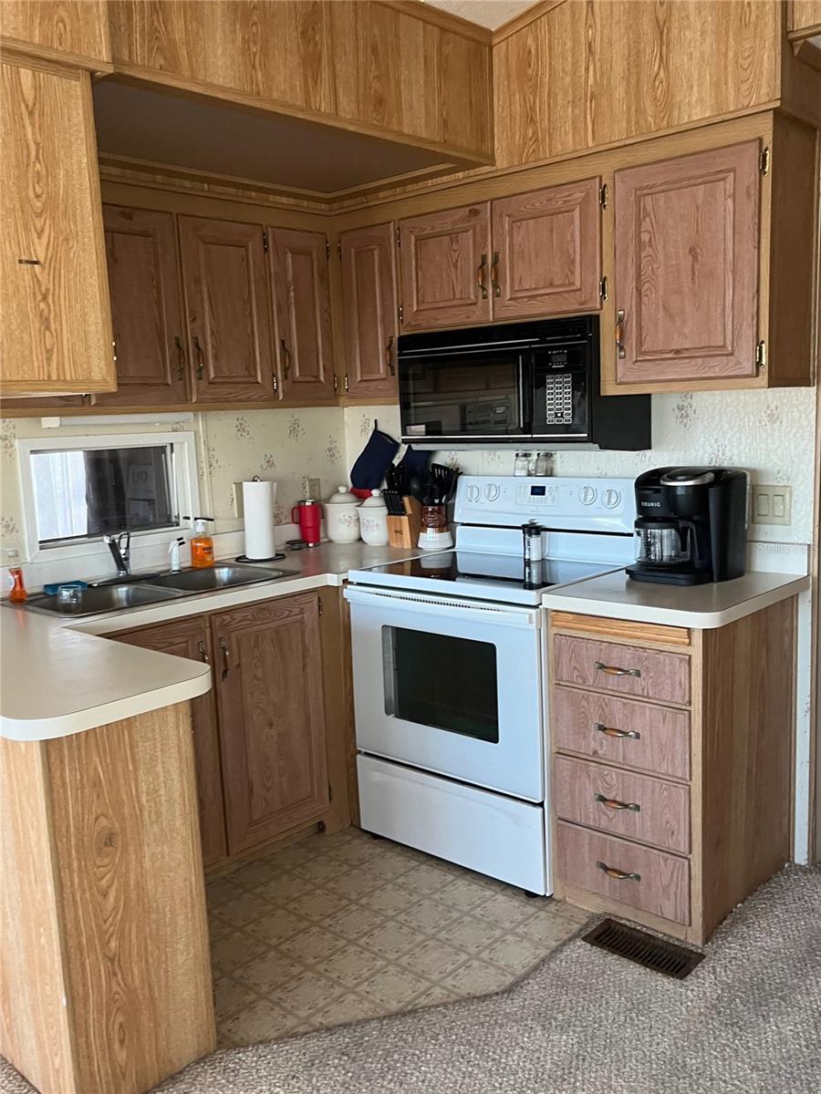 35114 GARBER LN, ZEPHYRHILLS, FL, 33541