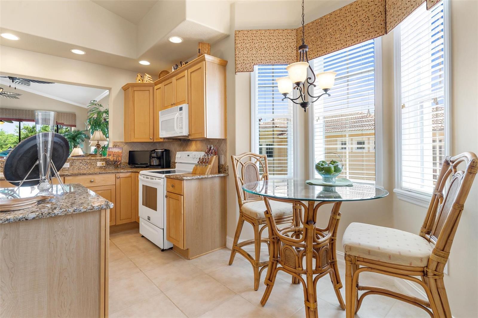 26142 AVENIDA LAS COLINAS #2B, HOWEY IN THE HILLS, FL, 34737