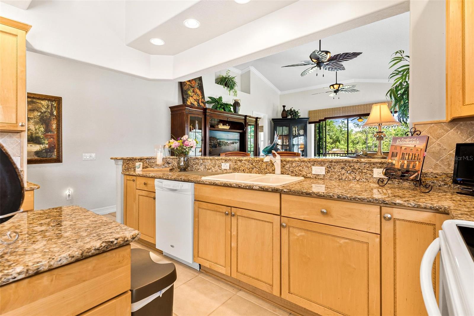 26142 AVENIDA LAS COLINAS #2B, HOWEY IN THE HILLS, FL, 34737
