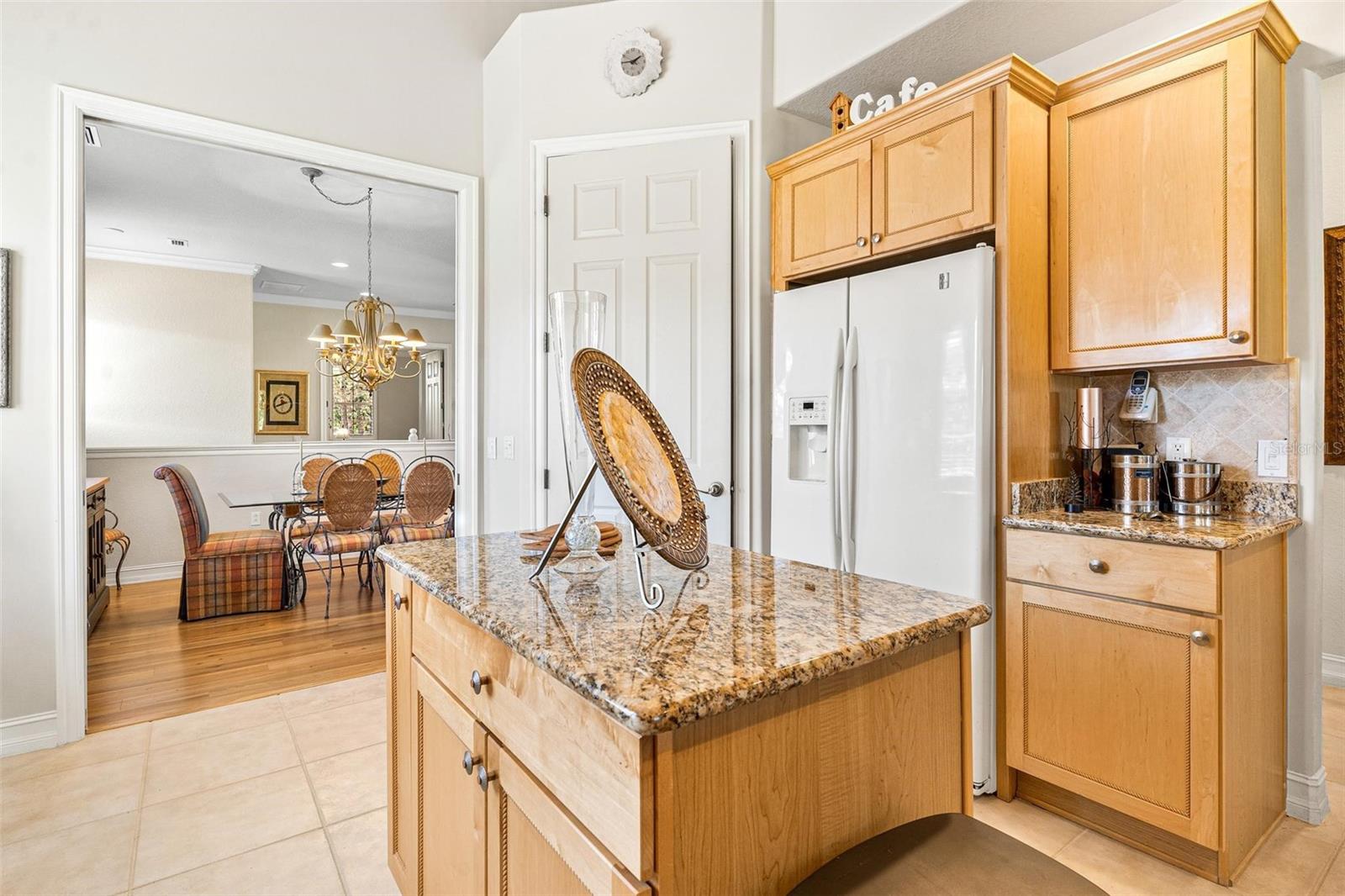 26142 AVENIDA LAS COLINAS #2B, HOWEY IN THE HILLS, FL, 34737