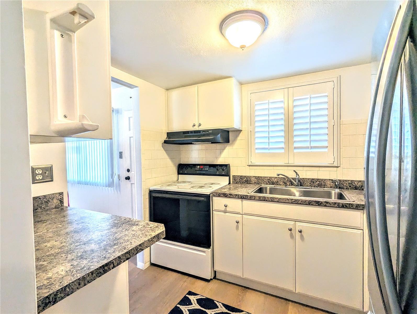 2051 SUNSET DR #G4, BRADENTON, FL, 34207