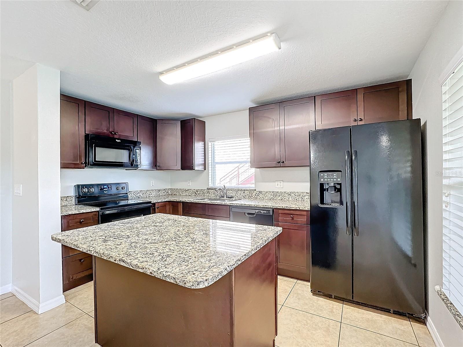 2830 CLUB CORTILE CIRCLE, KISSIMMEE, FL, 34746