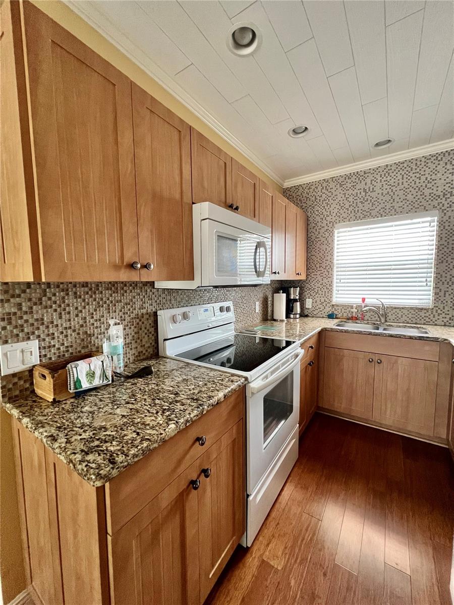 18399 GULF BLVD #376, INDIAN SHORES, FL, 33785