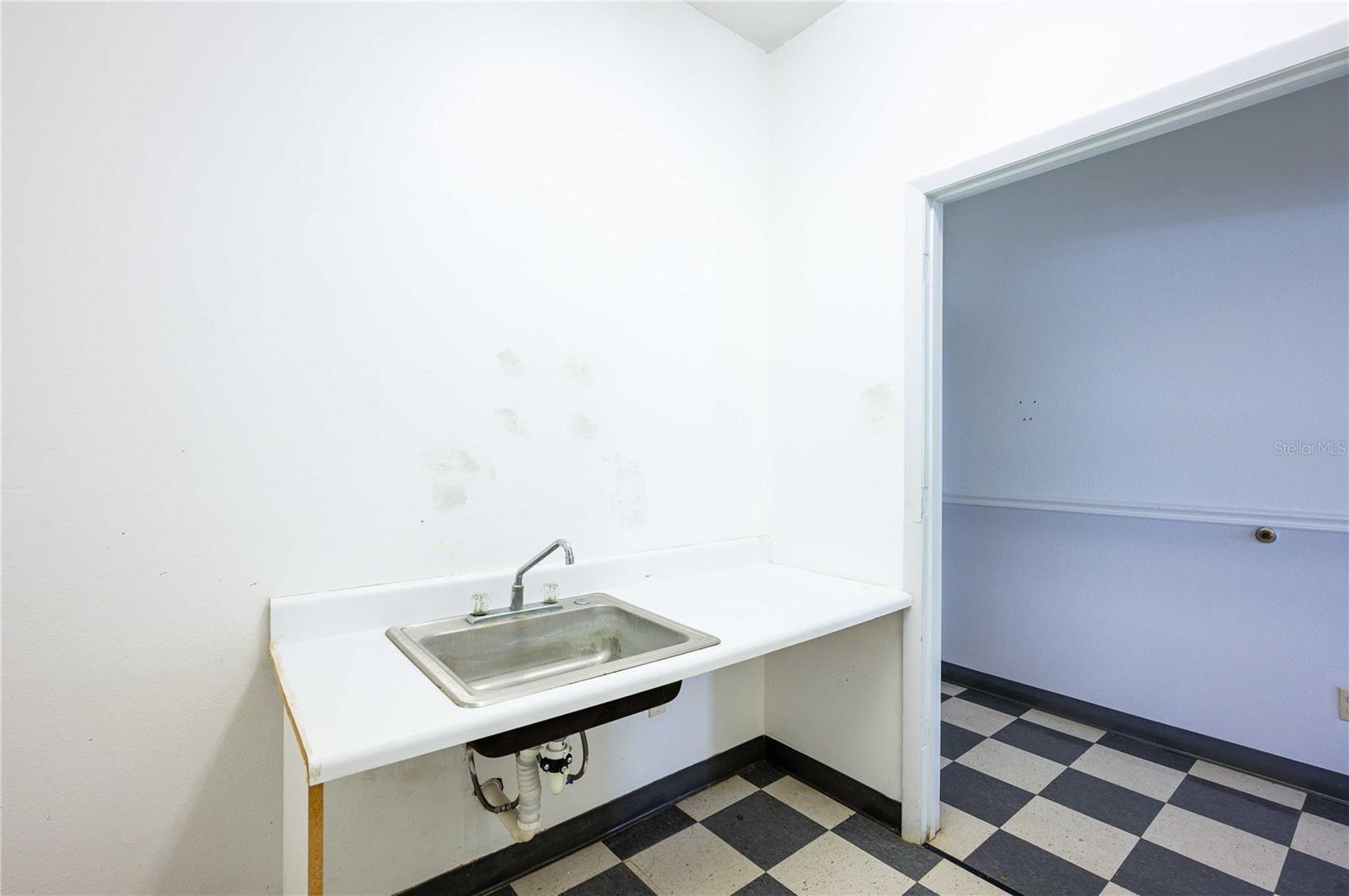 37802 MEDICAL ARTS CT, ZEPHYRHILLS, FL, 33541