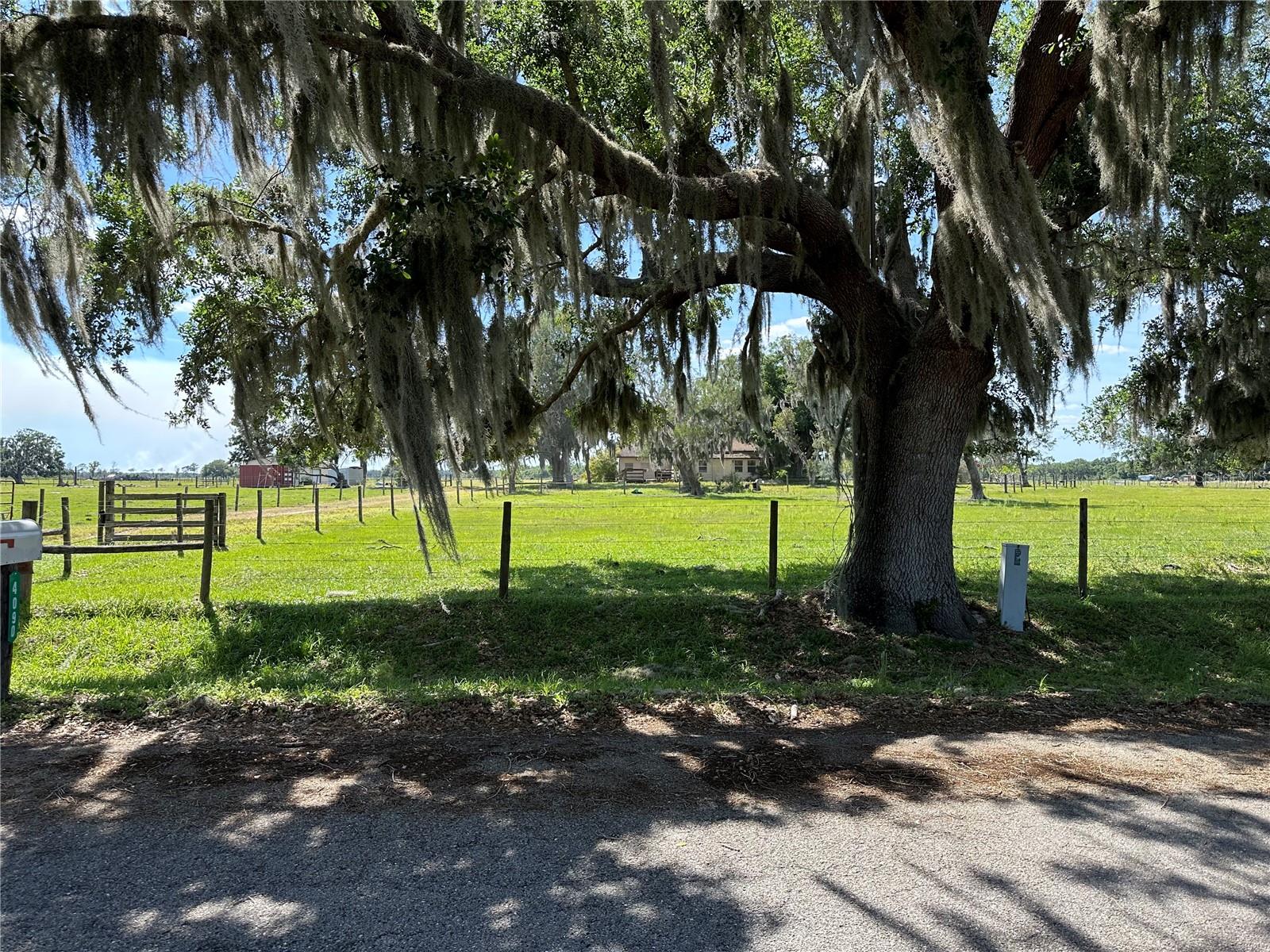 4090 CARLTON RD, SARASOTA, FL, 34240