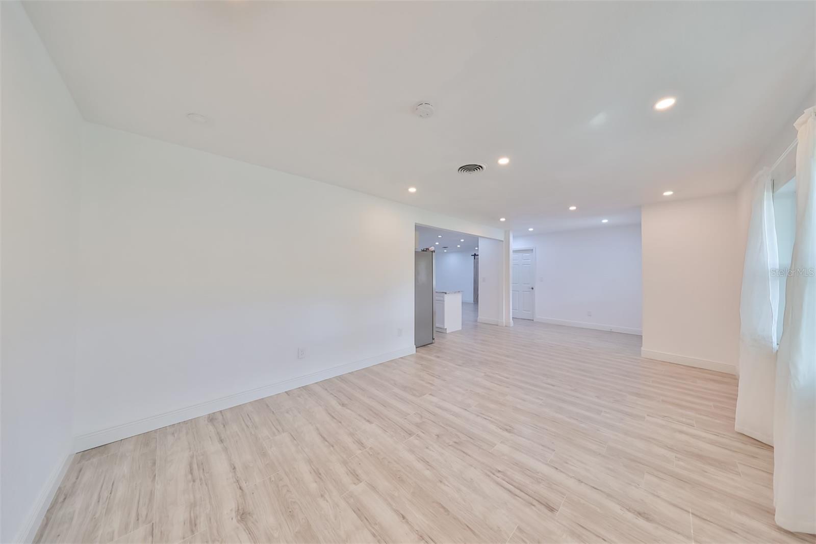 4824 HUNTINGTON ST NE, ST PETERSBURG, FL, 33703