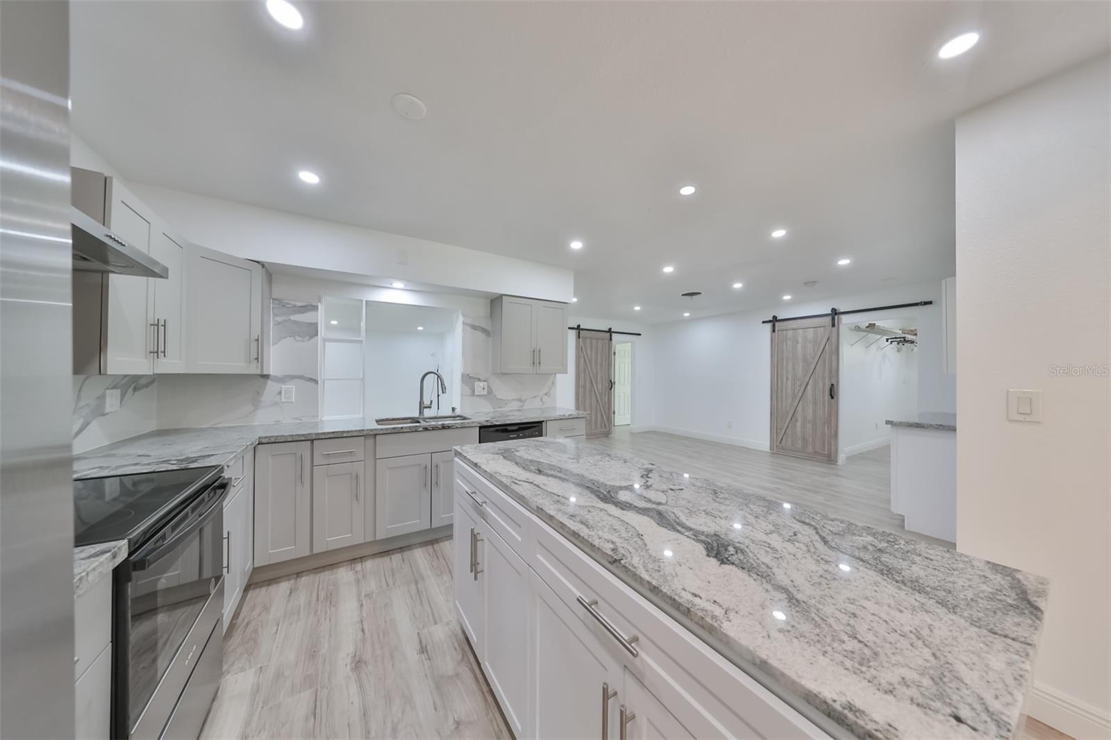 4824 HUNTINGTON ST NE, ST PETERSBURG, FL, 33703