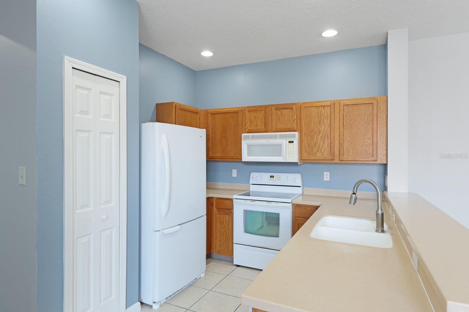 3784 PARKRIDGE CIR #22-203, SARASOTA, FL, 34243