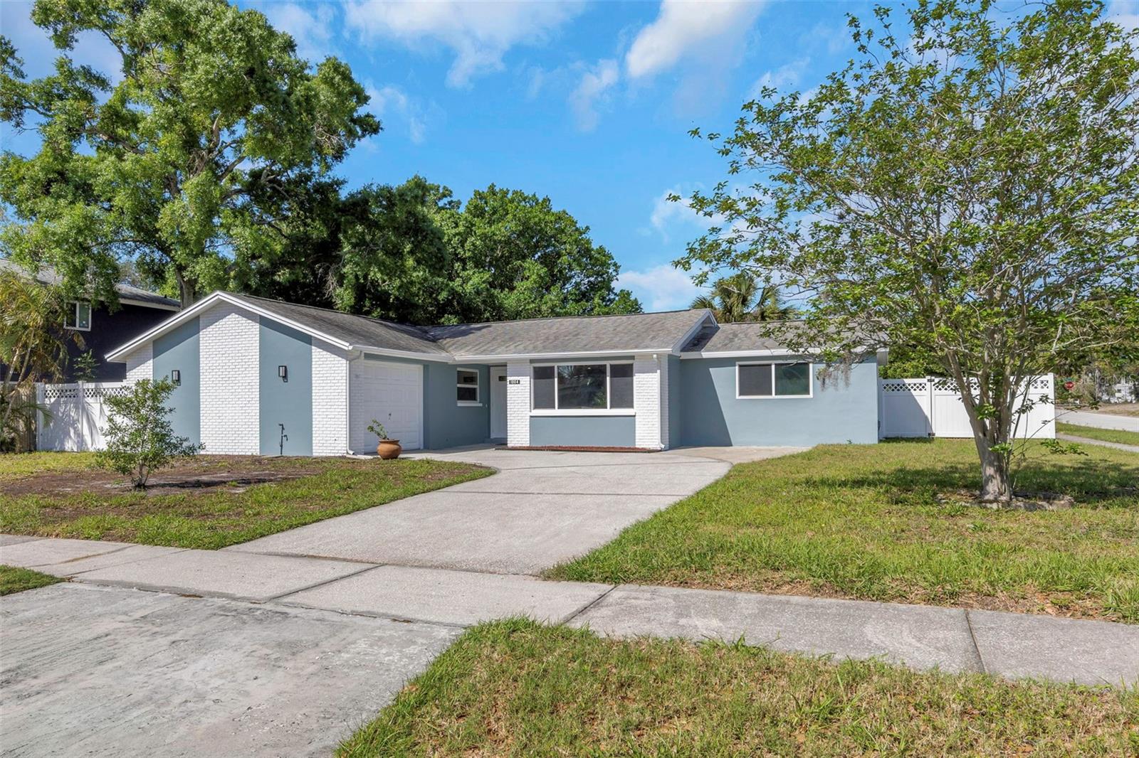 1004 GREENLEAF WAY, TARPON SPRINGS, FL, 34689