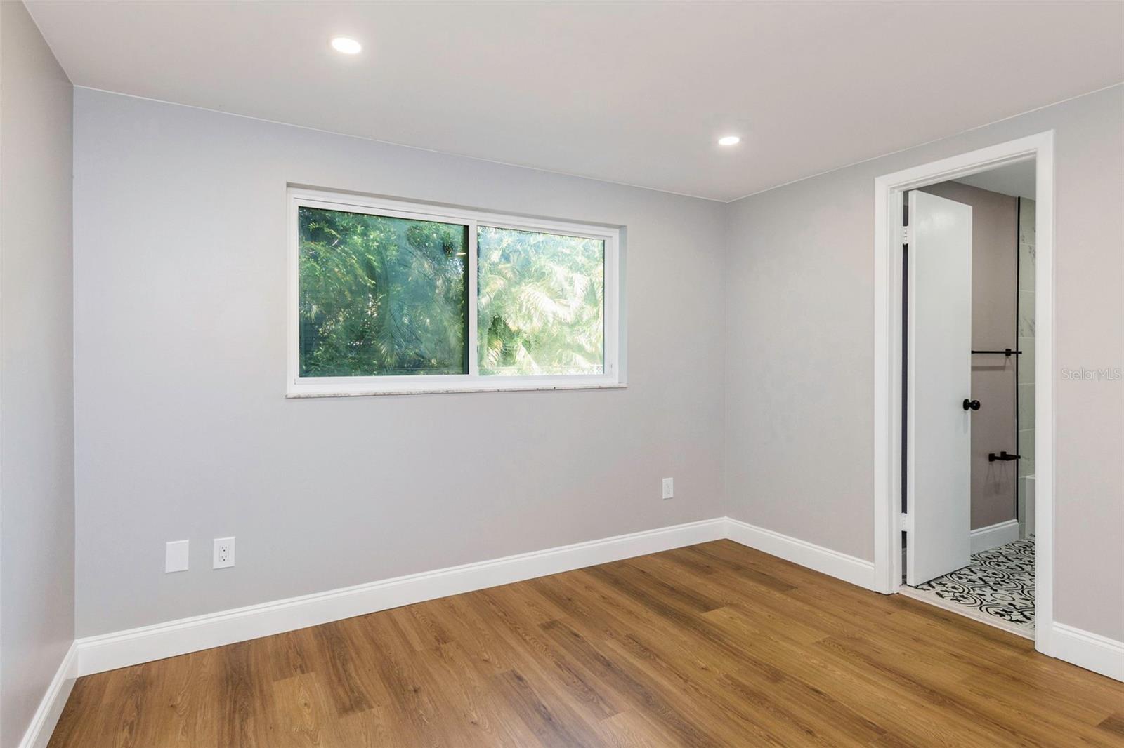 1004 GREENLEAF WAY, TARPON SPRINGS, FL, 34689