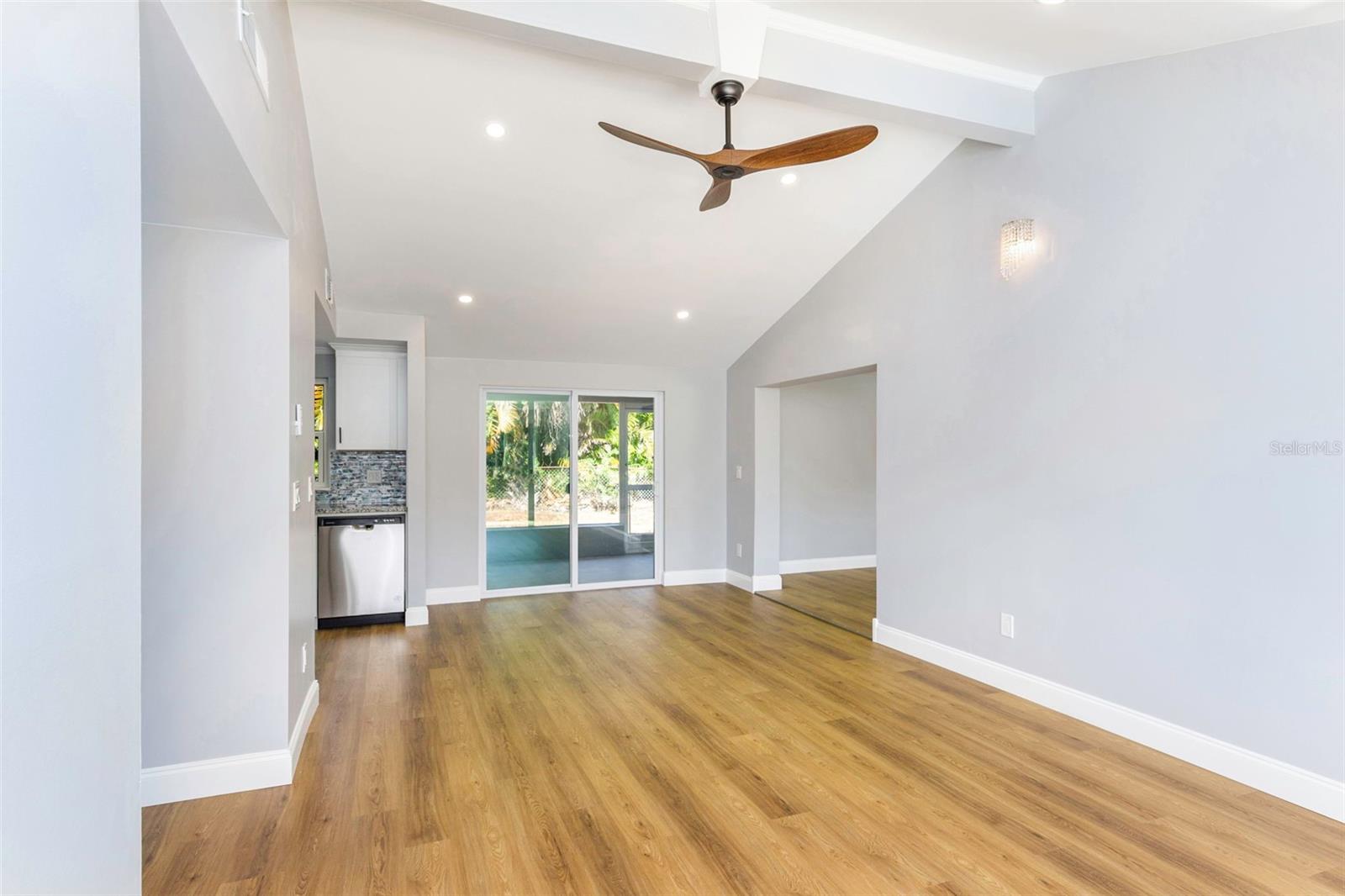 1004 GREENLEAF WAY, TARPON SPRINGS, FL, 34689