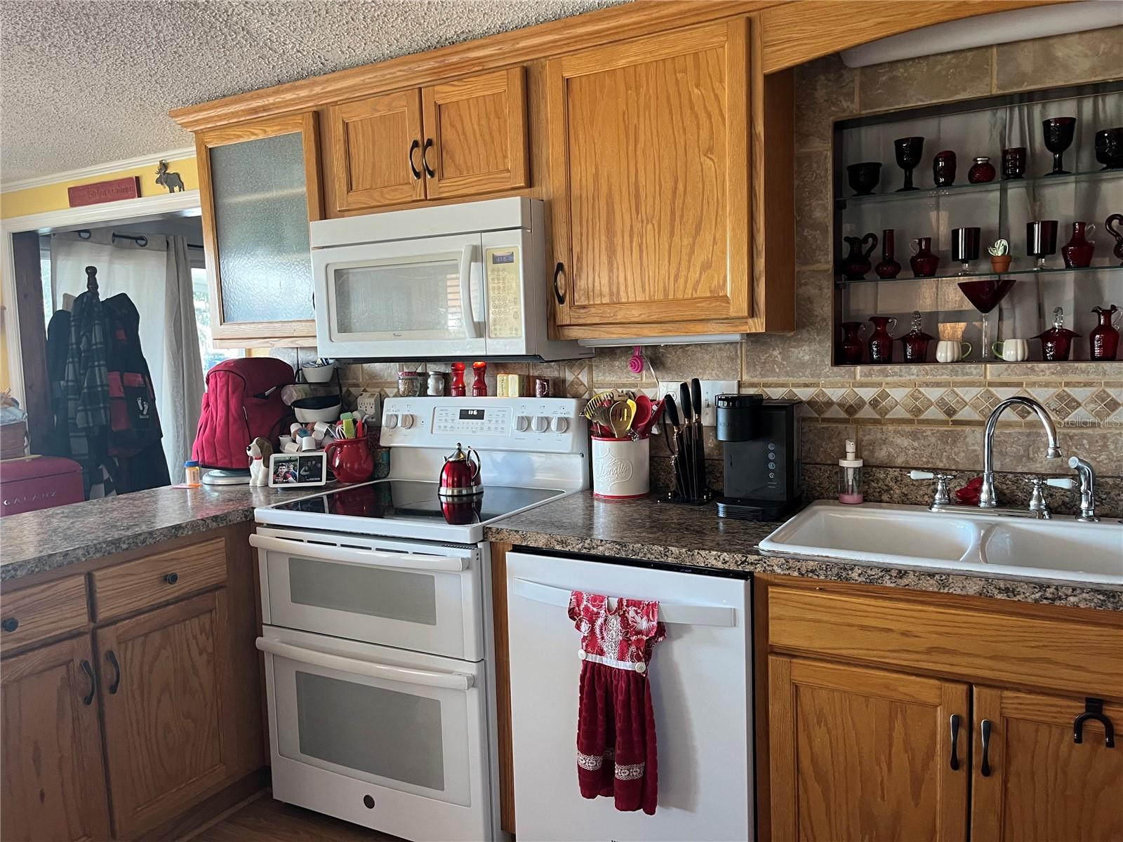 35033 GARBER LN, ZEPHYRHILLS, FL, 33541