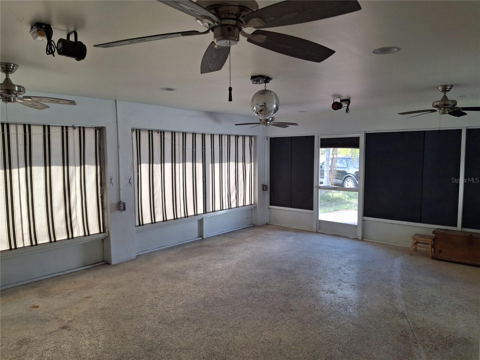 247 93RD AVE N, ST PETERSBURG, FL, 33702