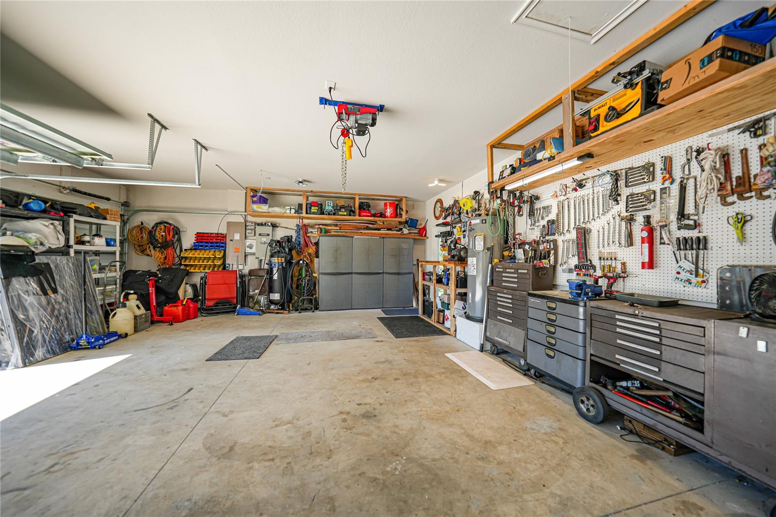 9194 IMPALA CIR, PORT CHARLOTTE, FL, 33981