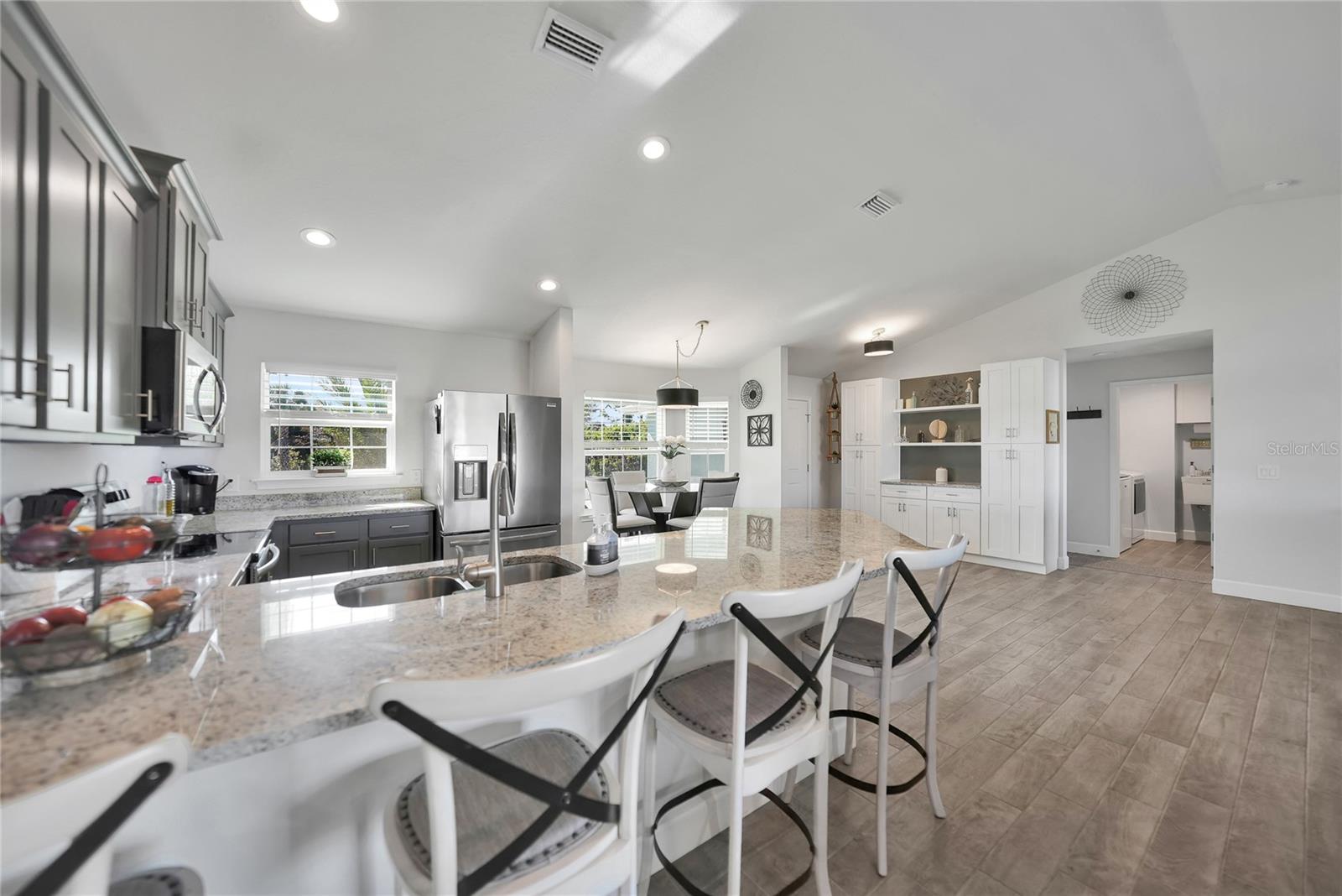 9194 IMPALA CIR, PORT CHARLOTTE, FL, 33981