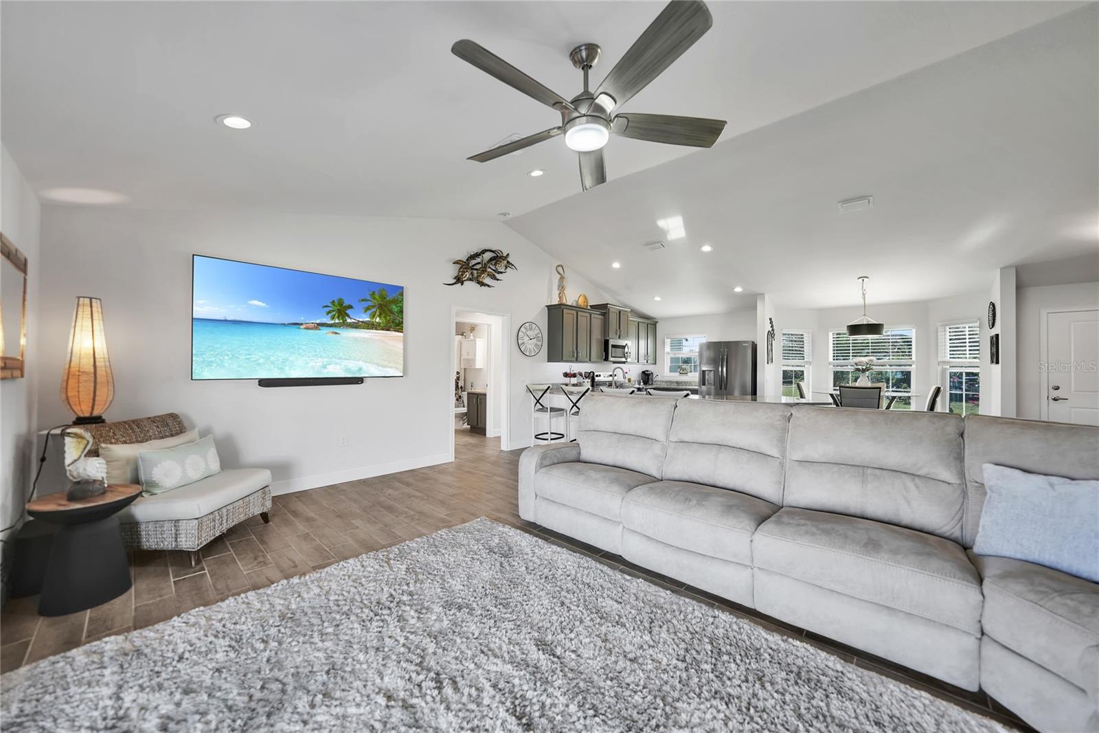 9194 IMPALA CIR, PORT CHARLOTTE, FL, 33981