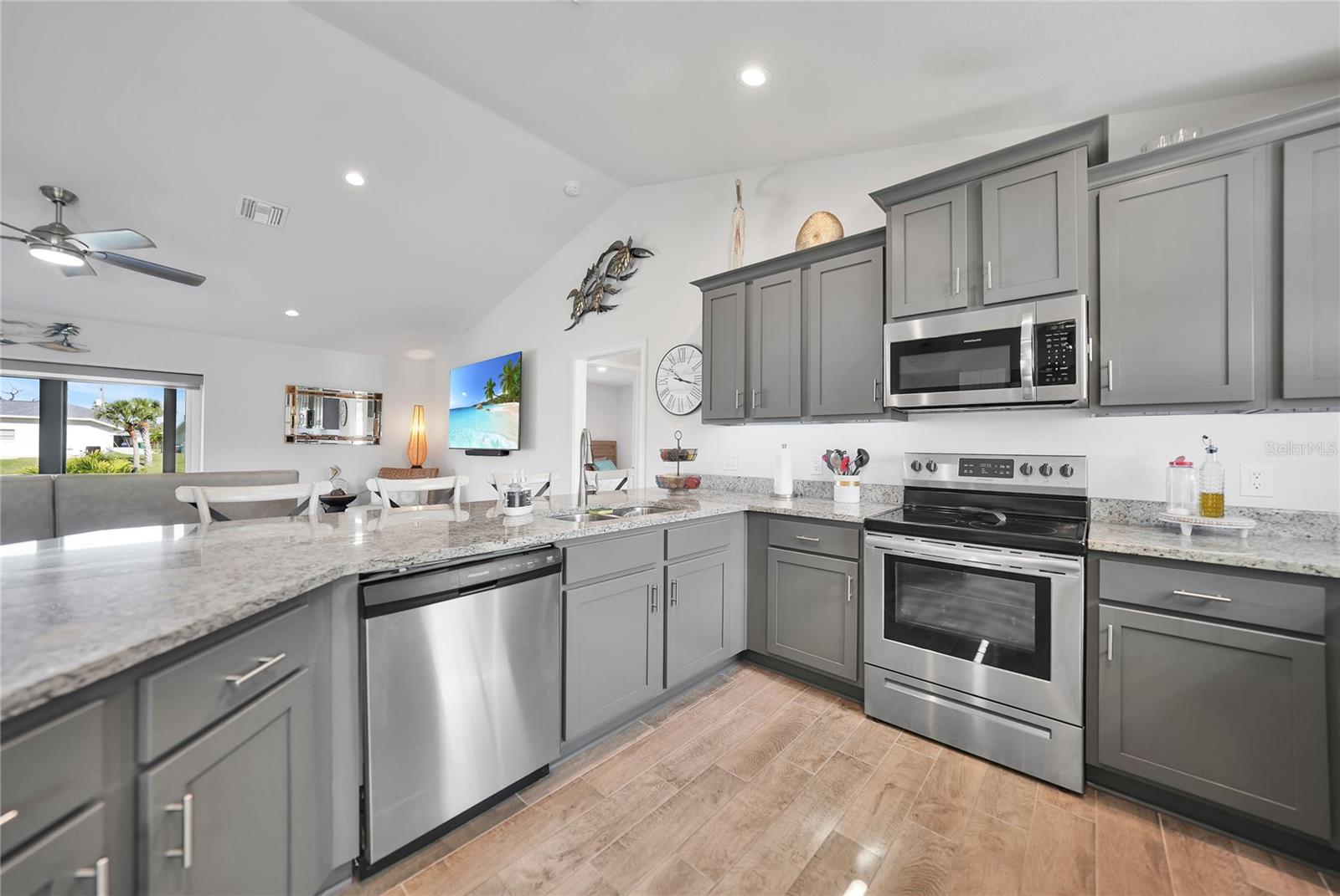 9194 IMPALA CIR, PORT CHARLOTTE, FL, 33981
