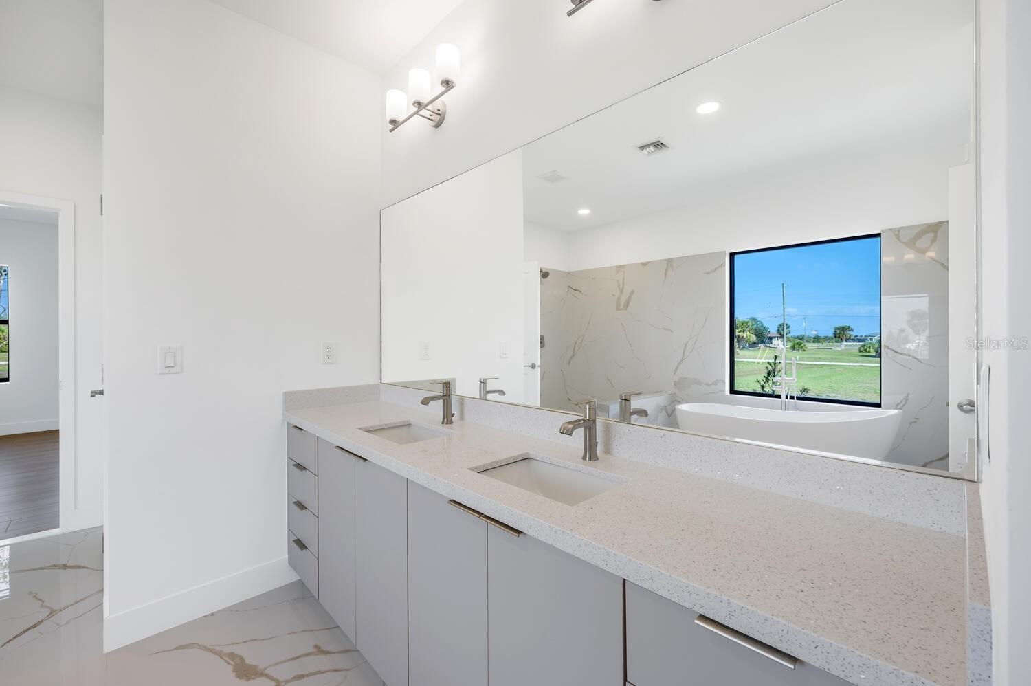 24166 COLIMA CT, PUNTA GORDA, FL, 33955
