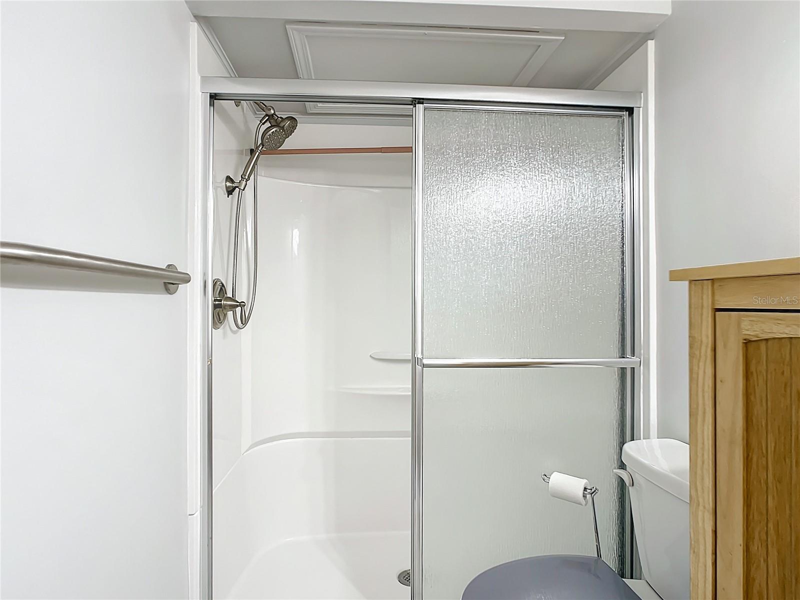 650 PINELLAS POINT DR S #128, ST PETERSBURG, FL, 33705