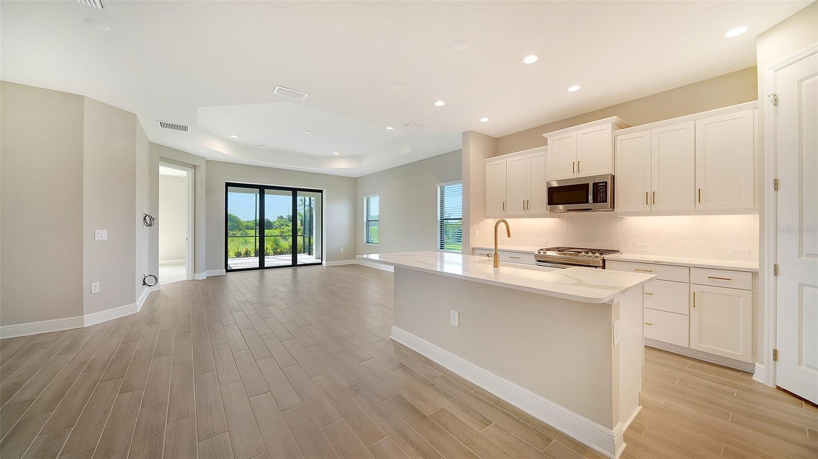 100 CORSERRA DR, NOKOMIS, FL, 34275