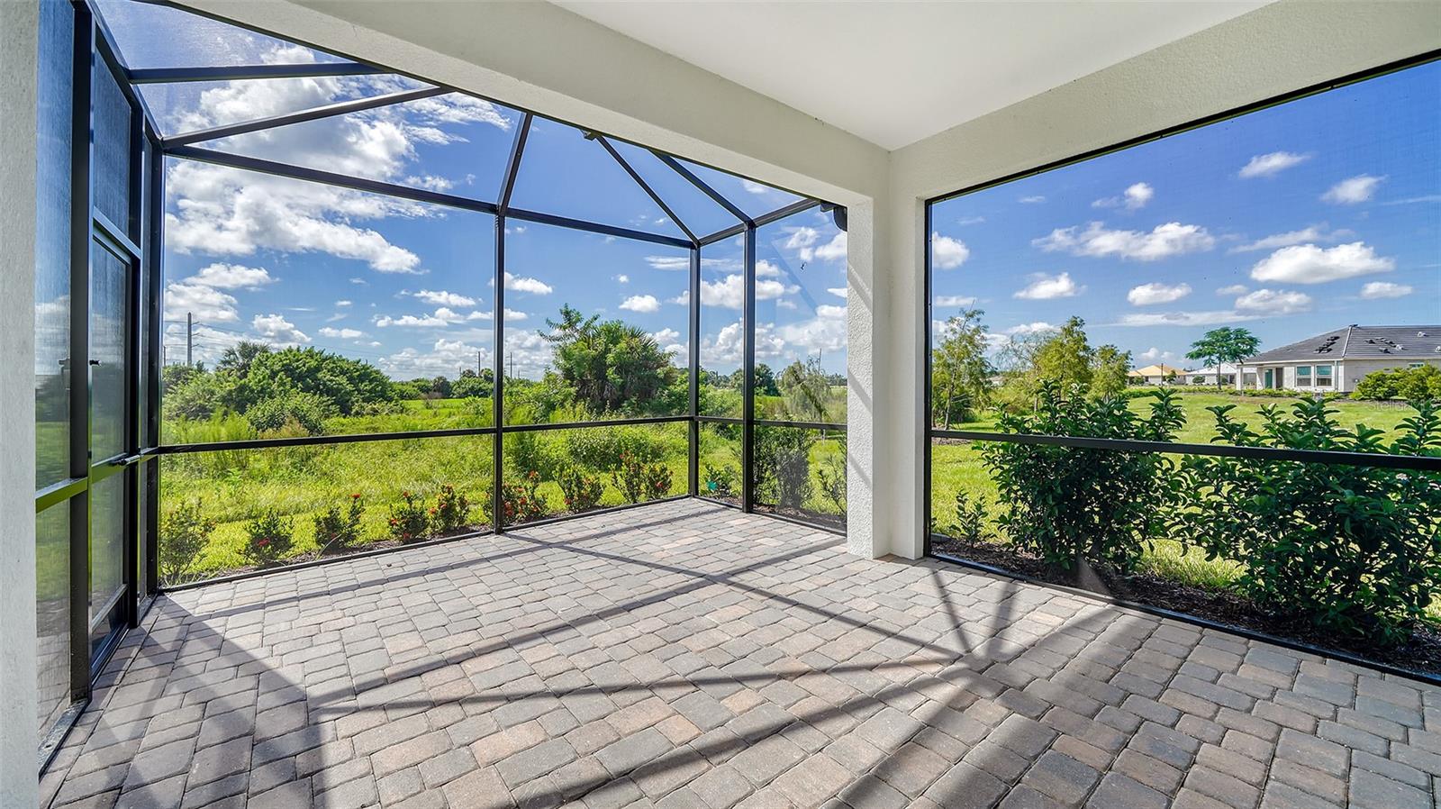 100 CORSERRA DR, NOKOMIS, FL, 34275