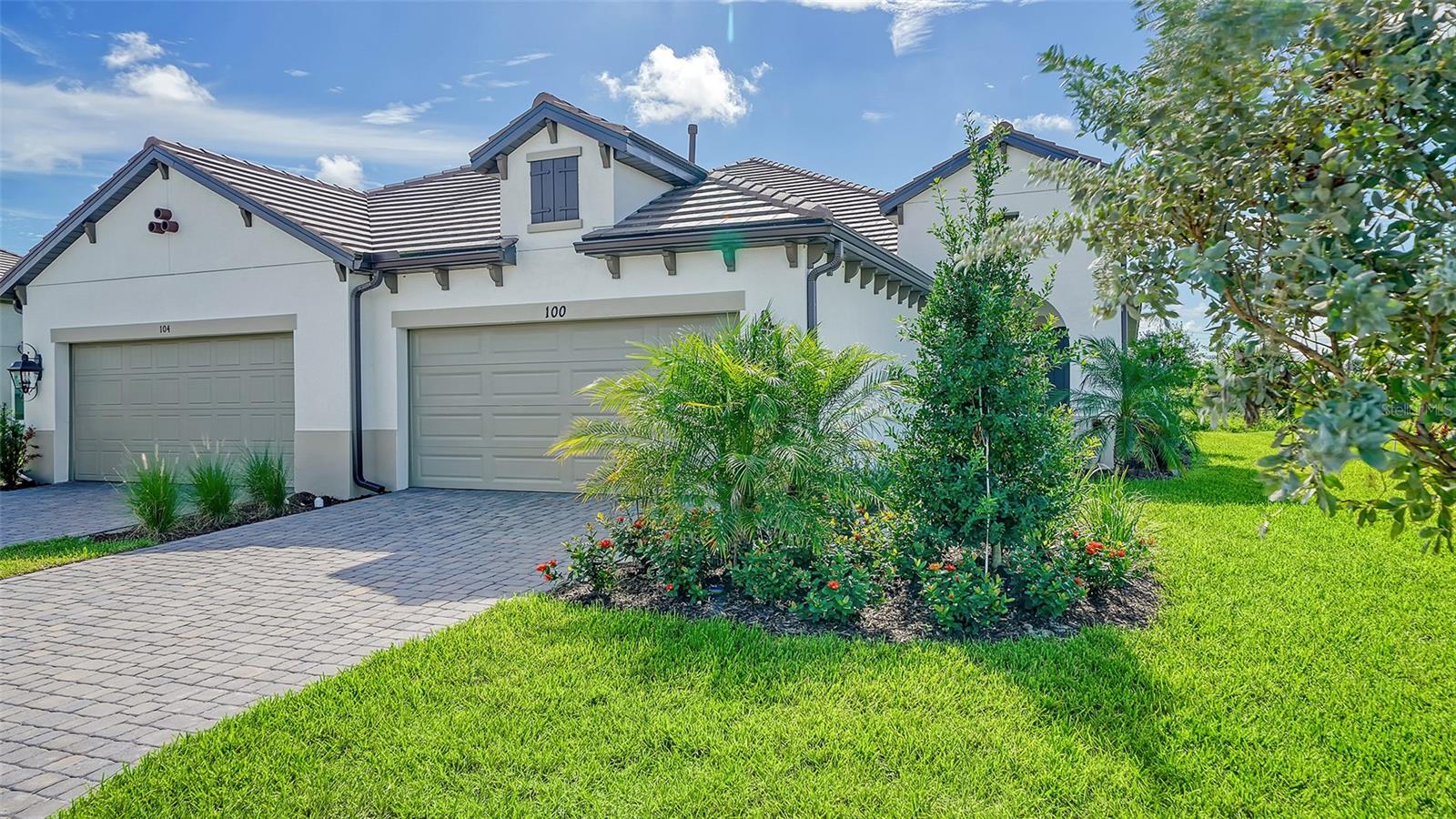 100 CORSERRA DR, NOKOMIS, FL, 34275