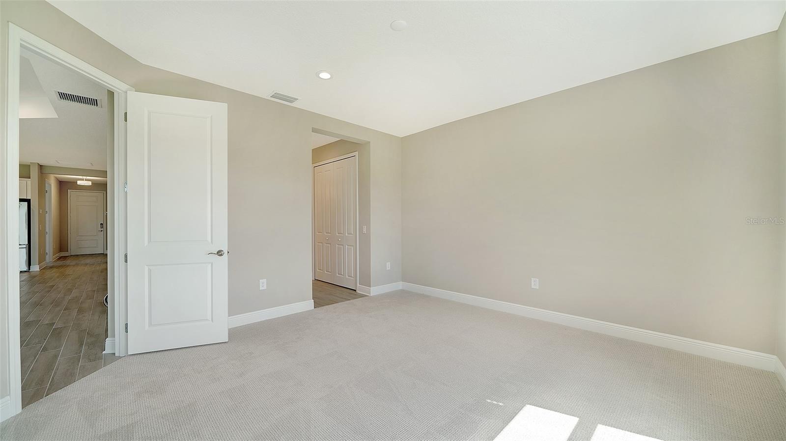 100 CORSERRA DR, NOKOMIS, FL, 34275
