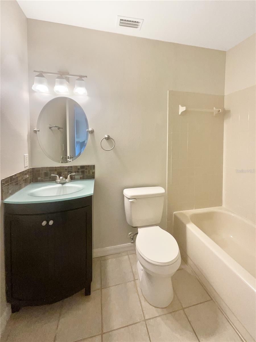 12723 WOOD TRAIL BLVD, TAMPA, FL, 33625