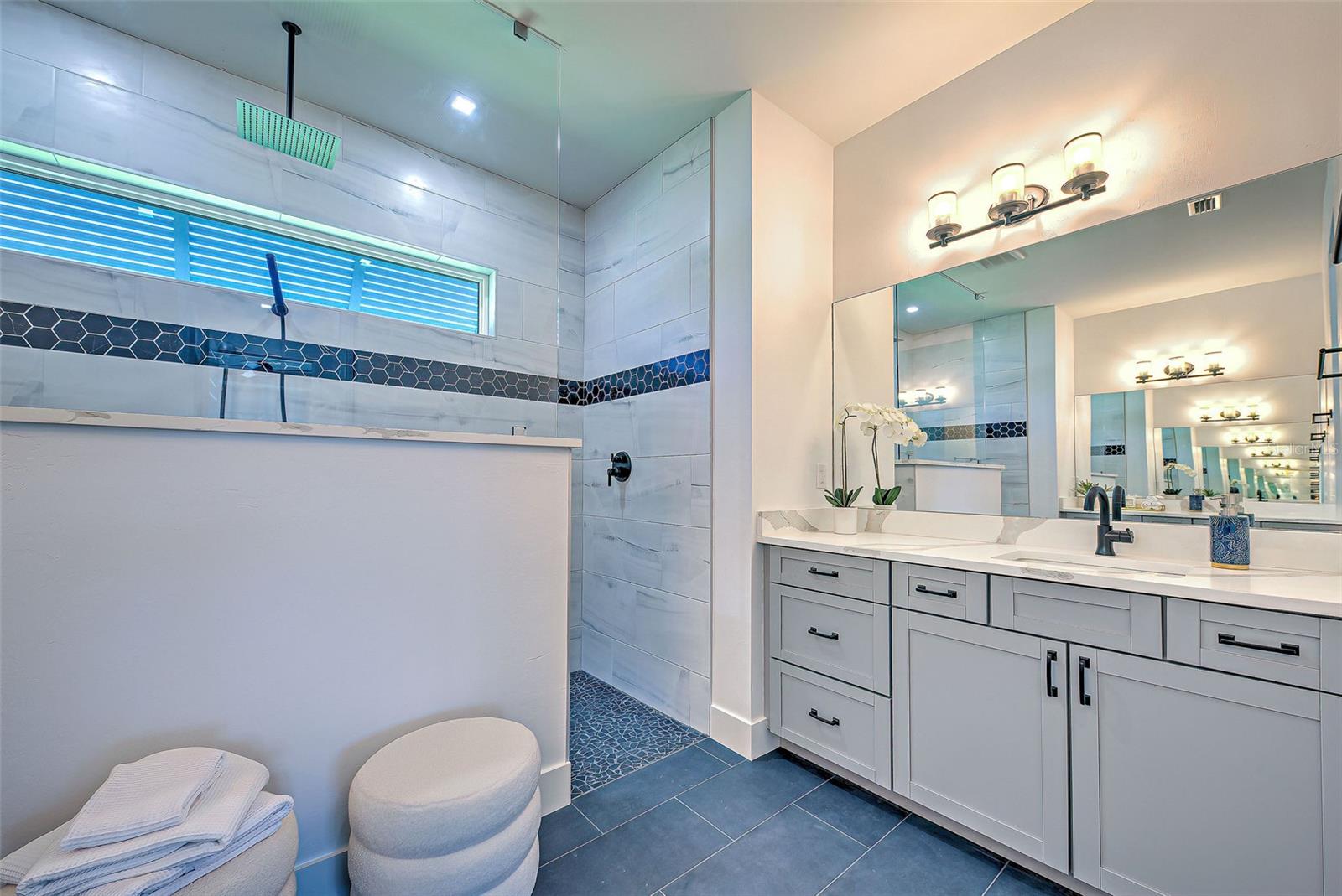 8250 ARLEWOOD CIR, PORT CHARLOTTE, FL, 33981