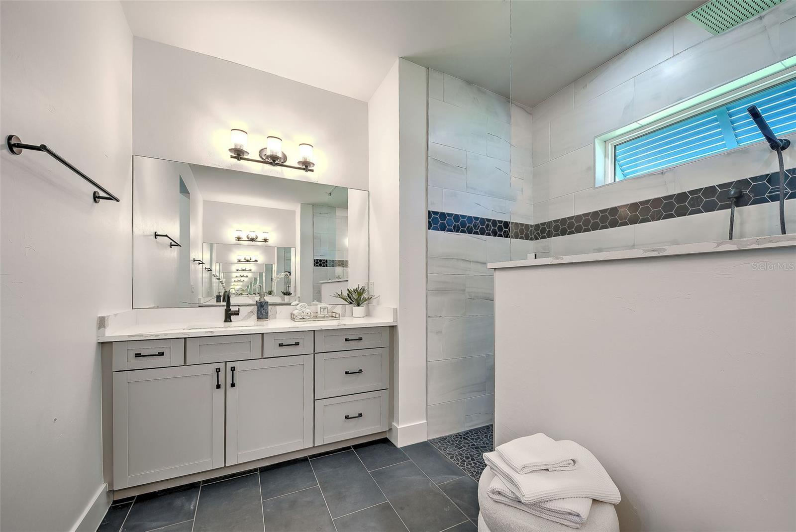 8250 ARLEWOOD CIR, PORT CHARLOTTE, FL, 33981