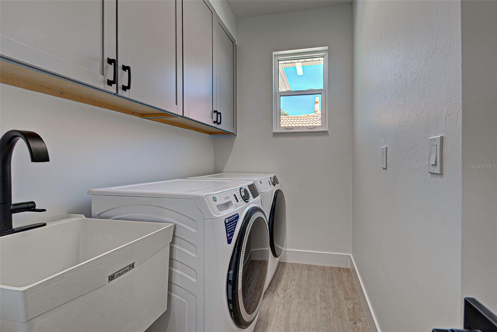 8250 ARLEWOOD CIR, PORT CHARLOTTE, FL, 33981