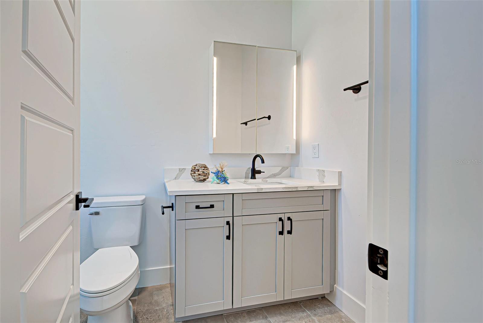 8250 ARLEWOOD CIR, PORT CHARLOTTE, FL, 33981