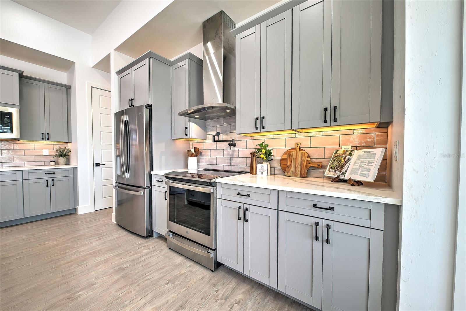 8250 ARLEWOOD CIR, PORT CHARLOTTE, FL, 33981